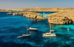 differenza catamarano e barca a vela